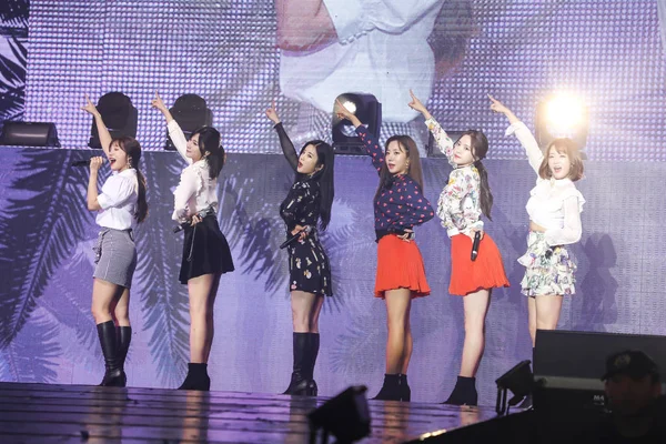 Miembros Del Grupo Chicas Surcoreanas Pink Presentan Durante Asia Tour —  Fotos de Stock