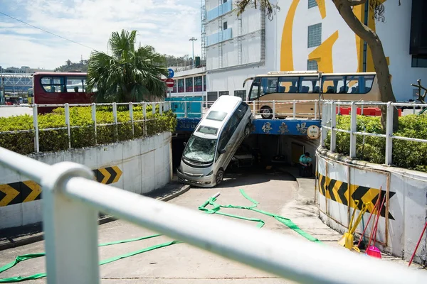 Coche Fotografiado Después Que Fue Derribado Por Tifón Hato Quedó — Foto de Stock