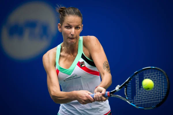 Karolina Pliskova Czech Republic Returns Shot Zhang Shuai China Second — Stock Photo, Image