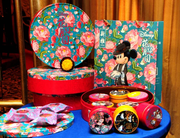 Den Disney Tema Mooncakes Lanserades Shanghai Tid Hedrade Mat Märket — Stockfoto