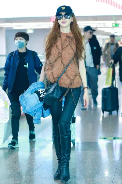 Tayvanlı Model Aktris Lin Chi Ling Resimde Pekin Uluslararası Havaalanı — Stok fotoğraf
