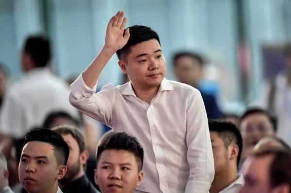 Ding Junhui Aus China Nimmt Einer Pressekonferenz Zum Snookerturnier Der — Stockfoto