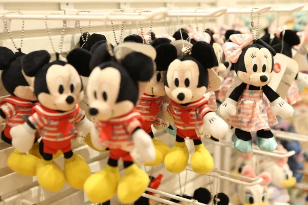 Mickey Mouse Minnie Mouse Dolls Sale China Second Disney Store — стоковое фото