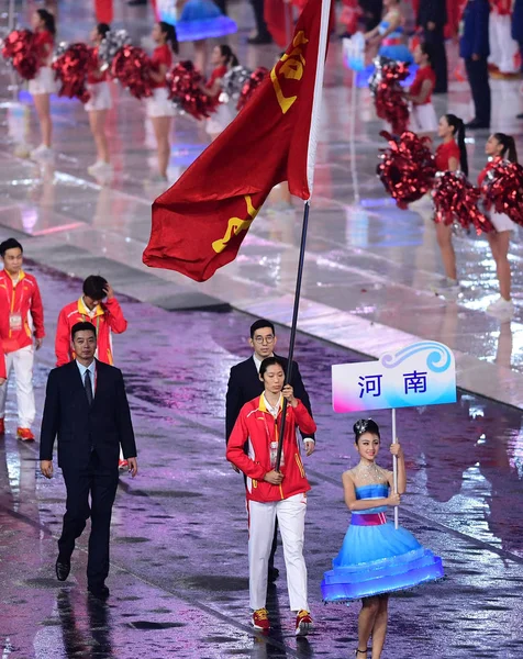 Çin Voleybolcu Zhu Henan Temsilcisi Bayrak Taşıyıcısı Olan Ting Ikinci — Stok fotoğraf