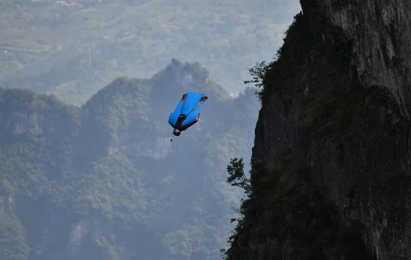 Letec Wingsuit Účastní Testovacího Letu Před Světovou Ligou Wingsuit Wwl — Stock fotografie