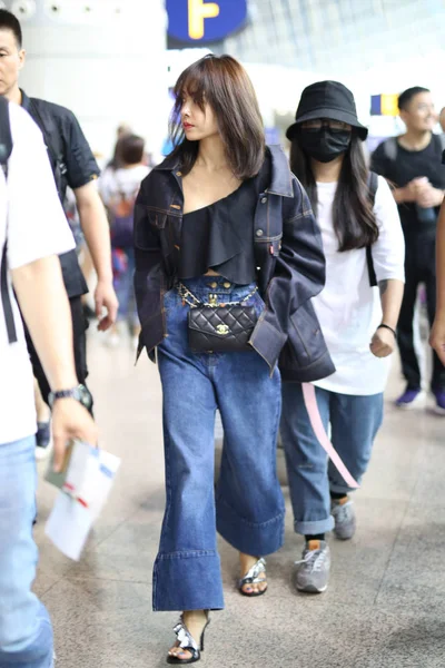 Taiwanese Singer Jolin Tsai Pictured Shanghai Pudong International Airport Shanghai — Stock Photo, Image