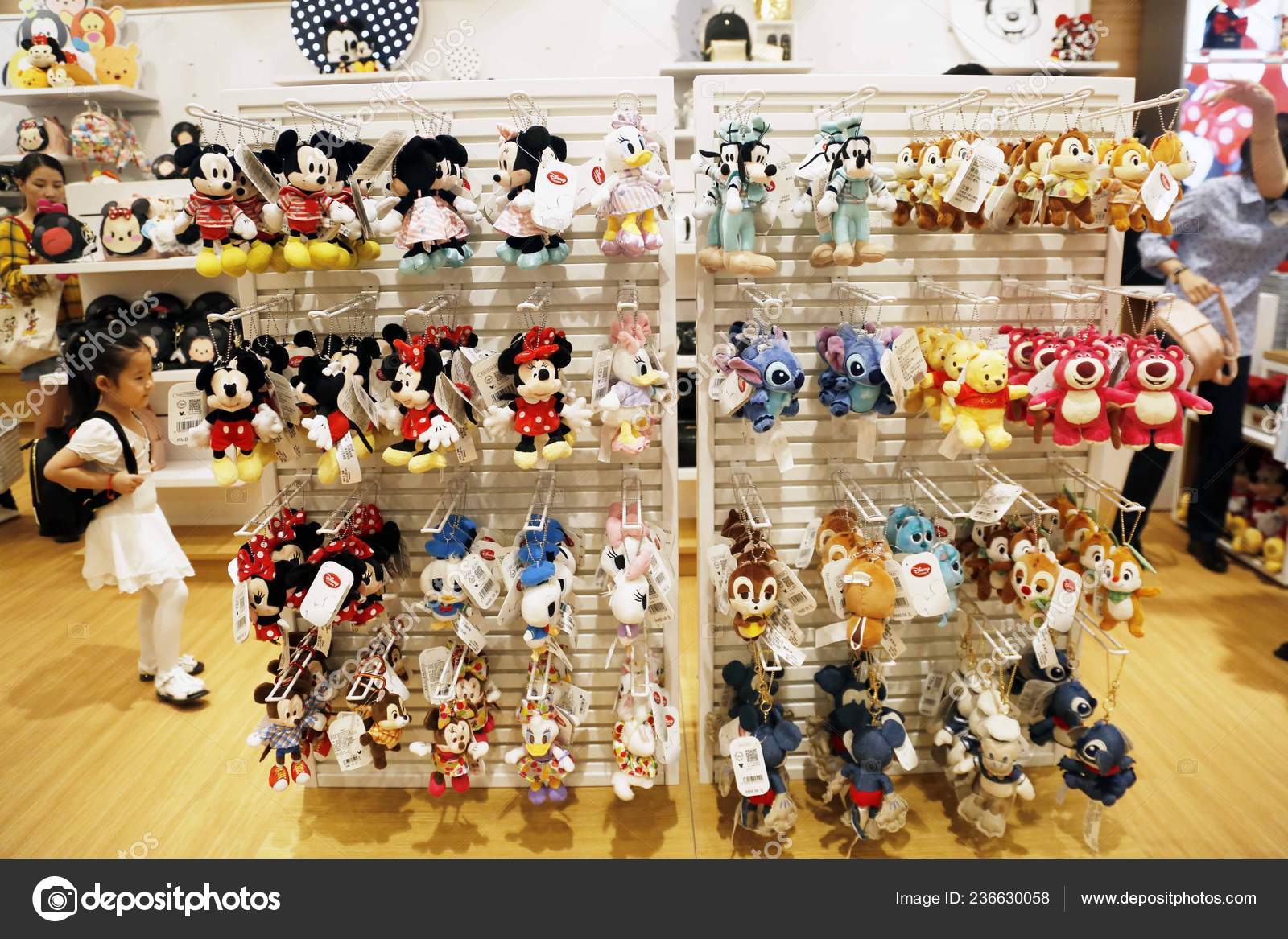 Muñecas cheap tienda disney
