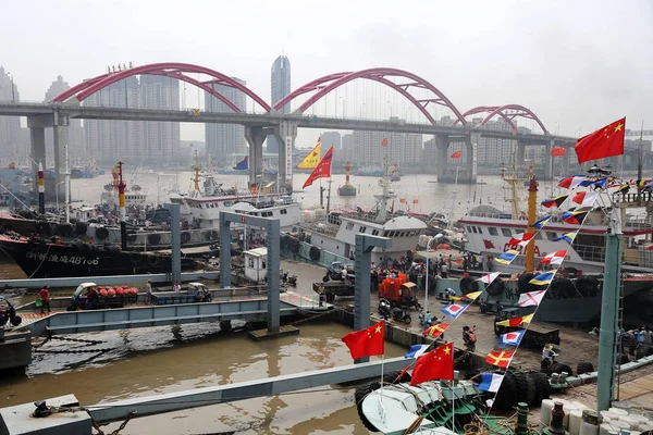 Los Barcos Pesqueros Representan Después Del Levantamiento Una Prohibición Cangrejos — Foto de Stock