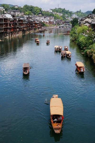 Toeristen Nemen Boten Langs Rivier Tuojiang Tuo Rivier Het Natuurgebied — Stockfoto