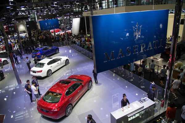 Visitors Crowd Stand Maserati 21St Shenzhen Hong Kong Macao International — Stock Photo, Image