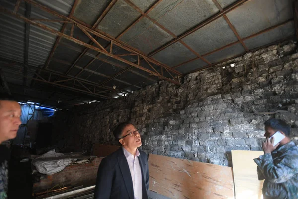 Археологи Изучают Останки Метровой Древней Стены Династии Мин 1368 1644 — стоковое фото