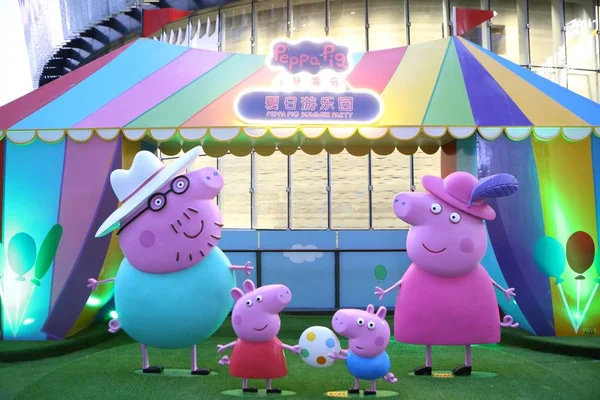Utsikt Peppa Pig Themed Exhibition Shanghai Kina August 2017 – stockfoto