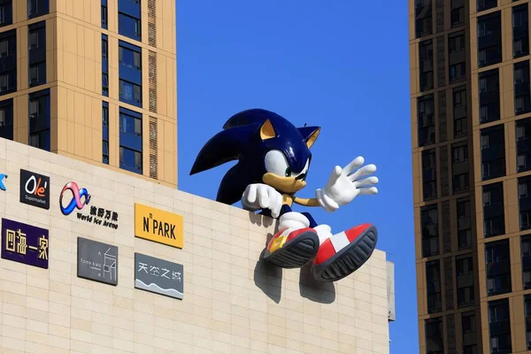 View Sculpture Sonic Hedgehog Title Character Protagonist Sonic Hedgehog Series — Stock Photo, Image