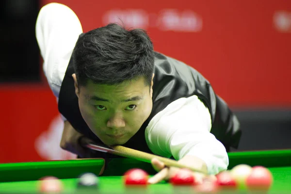 Ding Junhui China Juega Tiro Luca Brecel Bélgica Partido Semifinales — Foto de Stock