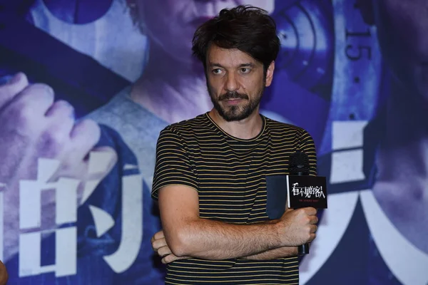 Guionista Director Español Oriol Paulo Asiste Estreno Nueva Película Invisible — Foto de Stock