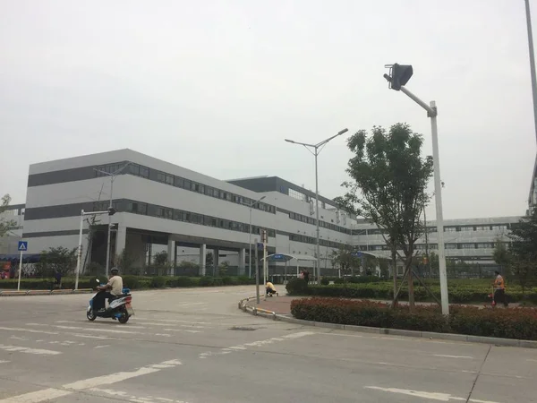 2017 日中国中部の河南省鄭州市で Foxconn 工場全景 — ストック写真