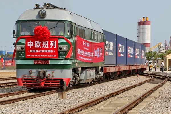 Kína Vasúti Expressz Futó Weihai Duisburg Első Tehervonat Képen Előtt — Stock Fotó