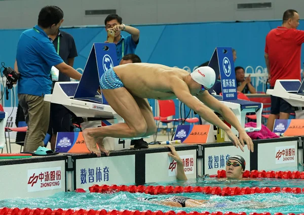 Den Kinesiske Svømmestjernen Sun Yang Deltar Treningsøkt Til Nasjonale Leker – stockfoto
