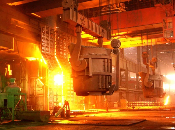 Trabalhador Chinês Trabalha Uma Fábrica Aço Hbis Hebei Iron Steel — Fotografia de Stock