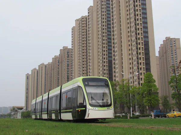 Een Tram Afgebeeld Qilin Tram Stad Tweede Tramlijn Tijdens Proefperiode — Stockfoto