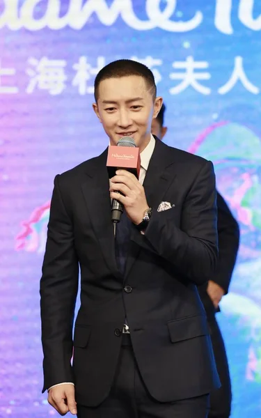 中国の歌手および俳優ハン Geng のマダム タッソー館上海ワックス博物館 上海で彼の蝋人形除幕式に出席 2019 — ストック写真