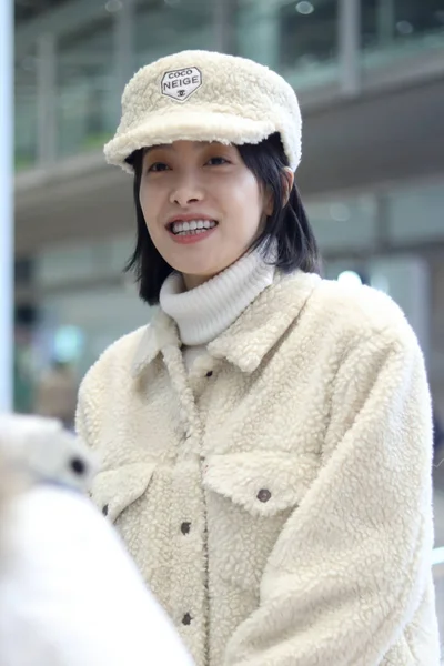 Attrice Cinese Victoria Song Song Qian Arriva All Aeroporto Internazionale — Foto Stock