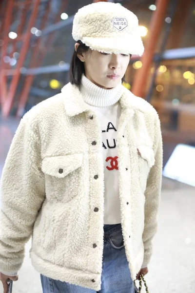 中国女演员维多利亚 宋某或宋谦于2019年1月10日抵达中国北京首都国际机场 — 图库照片
