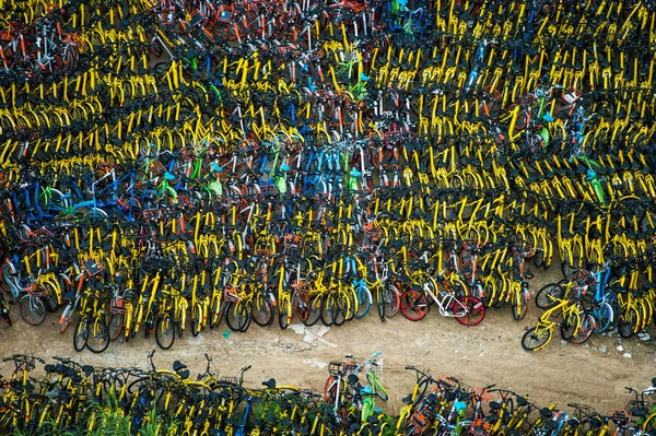 Légi Felvétel Kerékpárok Mobike Narancssárga Ofo Sárga Xiaoming Danche Vagy — Stock Fotó