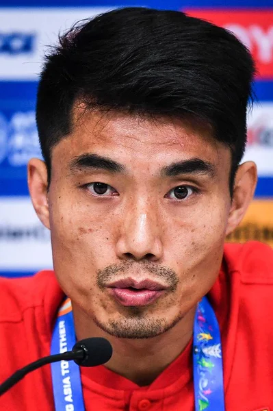 Zheng Zhi Kiinan Maajoukkueesta Osallistuu Lehdistötilaisuuteen Ennen Afc Asian Cup — kuvapankkivalokuva