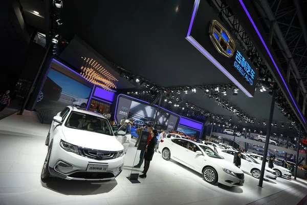 Geely Carros Estão Exposição Durante 14Th China Guangzhou International Automobile — Fotografia de Stock