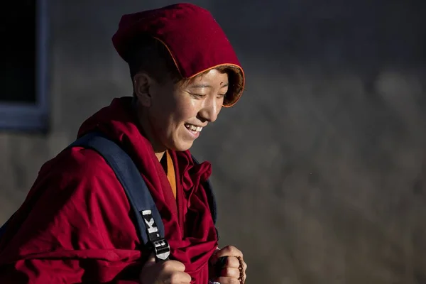 Buddhist Nuns Jemu Pictured Yaqing Temple Baiyu County Garze Tibetan — Stock Photo, Image