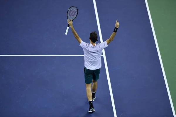 Roger Federer Suíça Comemora Depois Derrotar Rafael Nadal Espanha Sua — Fotografia de Stock