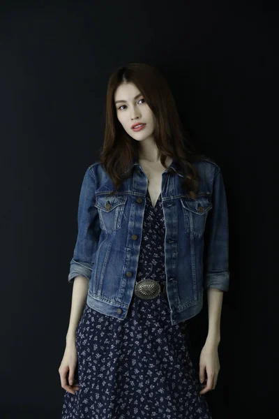 Chinesisches Model Sui Besucht Die Modenschau Für Die Kollektion 2017 — Stockfoto