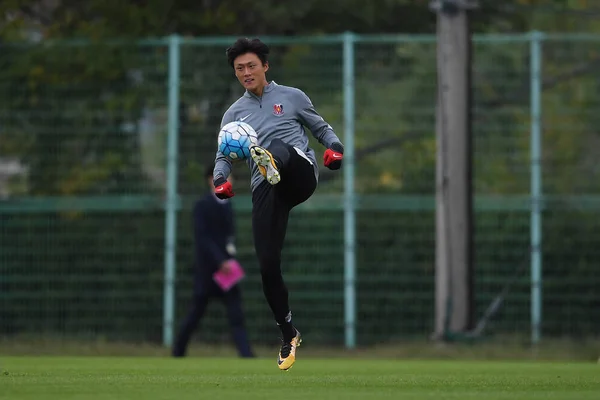 Egy Játékos Japán Urawa Red Diamonds Részt Vesz Egy Edzés — Stock Fotó