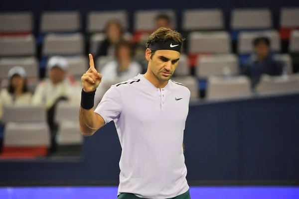 Roger Federer Szwajcarii Reaguje Trzecim Meczu Rundy Gra Pojedyncza Mężczyzn — Zdjęcie stockowe