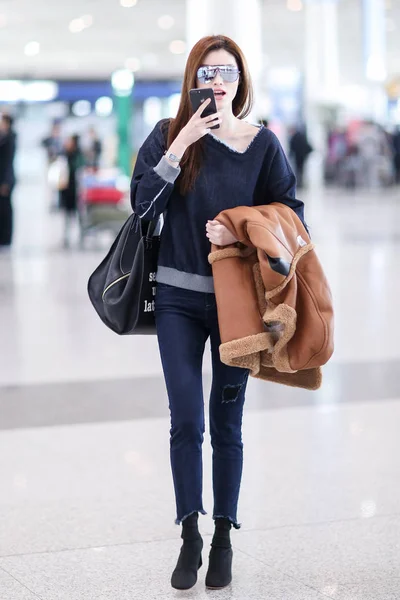 Chinese Model Sui Pictured Beijing Capital International Airport Beijing China — Stock Photo, Image