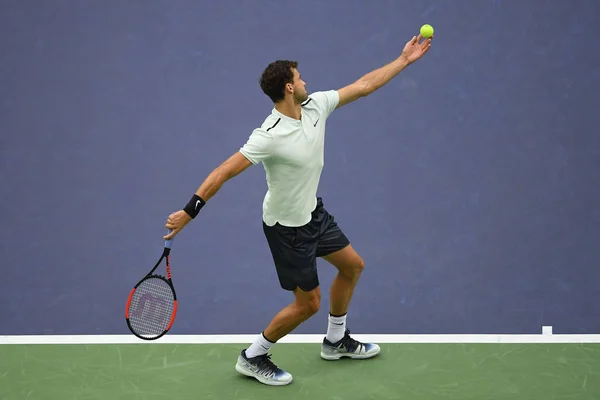 Grigor Dimitrov Bulgariens Returnerar Ett Skott Att Rafael Nadal Spanien — Stockfoto