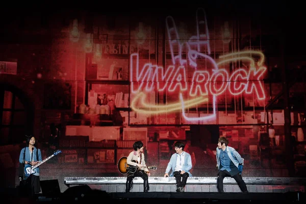 Mitglieder Der Taiwanesischen Rockband Mayday Treten Beim Life Tour Konzert — Stockfoto