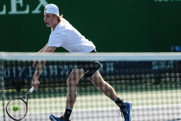 Kanadyjska Tenisistka Denis Shapovalov Bierze Udział Sesji Szkoleniowej Turniej Tenisowy — Zdjęcie stockowe