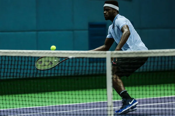 Frances Tiafoe Dos Estados Unidos Retorna Tiro Para Sam Querrey — Fotografia de Stock