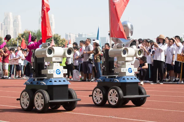 Studenti Předvést Roboty Každoroční Sportovní Událost Hangzhou Jianlan Střední Školu — Stock fotografie