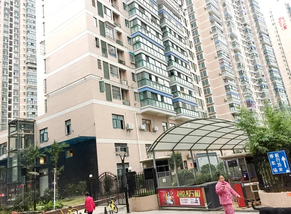 Sightseeing Elevator Illegally Built Owner Hotel Ground Floor Seen Alongside — Stock Photo, Image