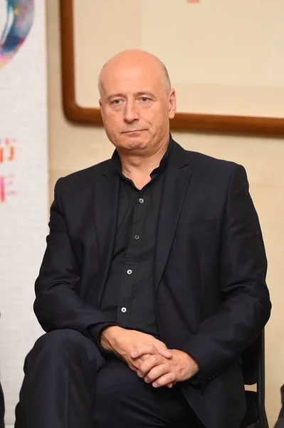 Der Estnische Dirigent Paavo Jarvi Bei Einer Pressekonferenz Während Des — Stockfoto