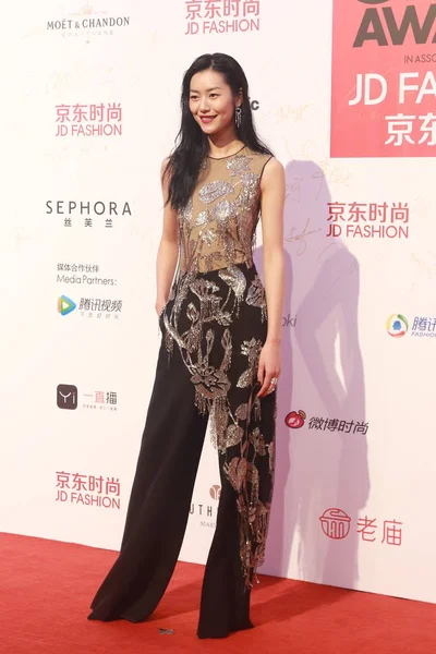 Supermodelo China Liu Wen Llega Alfombra Roja Para Los Elle — Foto de Stock