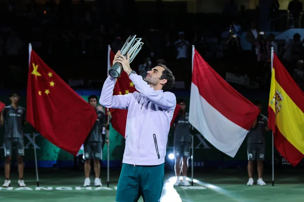 Roger Federer Schweiz Håller Upp Sin Trophy Efter Att Besegrat — Stockfoto