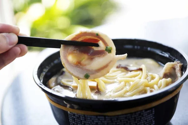 Blick Auf Eine Schüssel Tonkotsu Ramen Hergestellt Von Einem Mobilen — Stockfoto