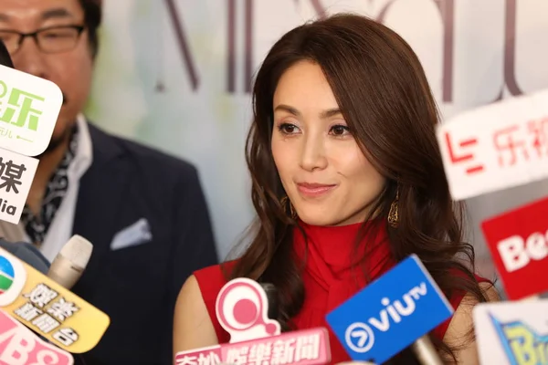 Japanska Sångare Och Aktris Noriko Sakai Sköter Presskonferens För Hennes — Stockfoto