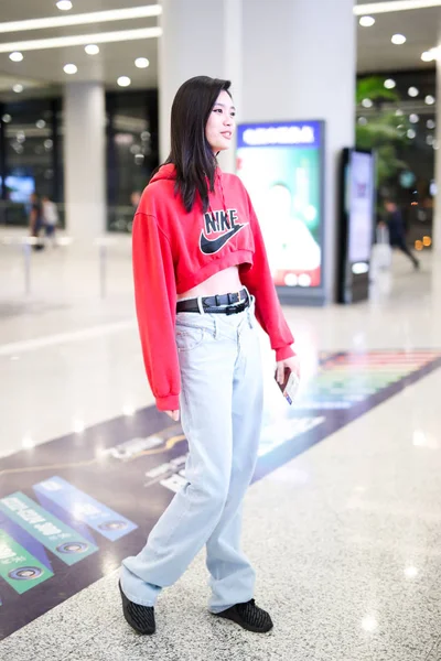 Modelo Chinês Mengyao Mais Conhecido Como Ming Retratado Aeroporto Internacional — Fotografia de Stock