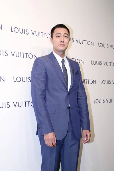 Южнокорейский Актер Цзи Суб Прибывает Открытие Флагманского Магазина Louis Vuitton — стоковое фото