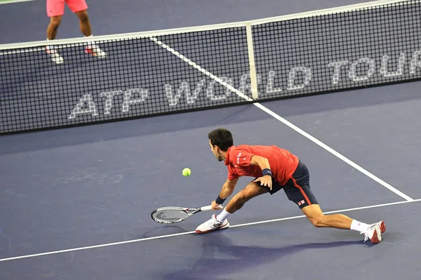 Novak Djokovic Sırbistan Bir Atış Için Fabio Fognini Talya Nın — Stok fotoğraf